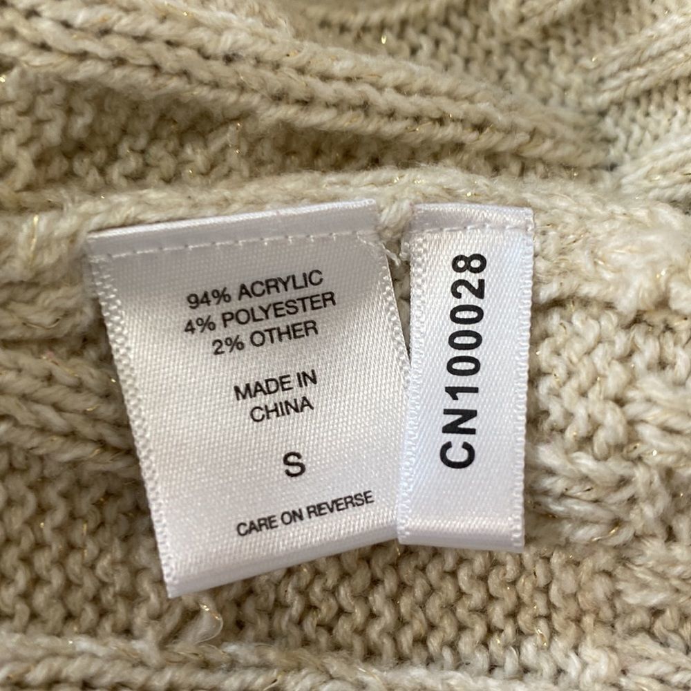 New York and Company NY&C Turtleneck sweater. Size Small. Beige, Metallic Thread - Picture 7 of 7